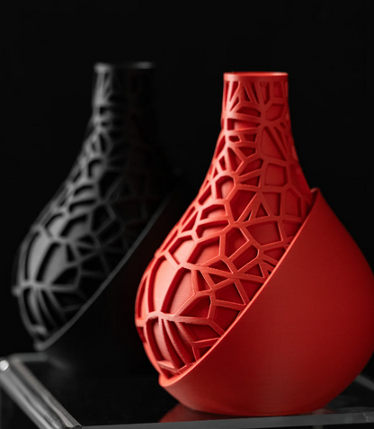 Vase "Vori Flower Vase 3" – Dynamische Struktur mit architektonischer Raffinesse