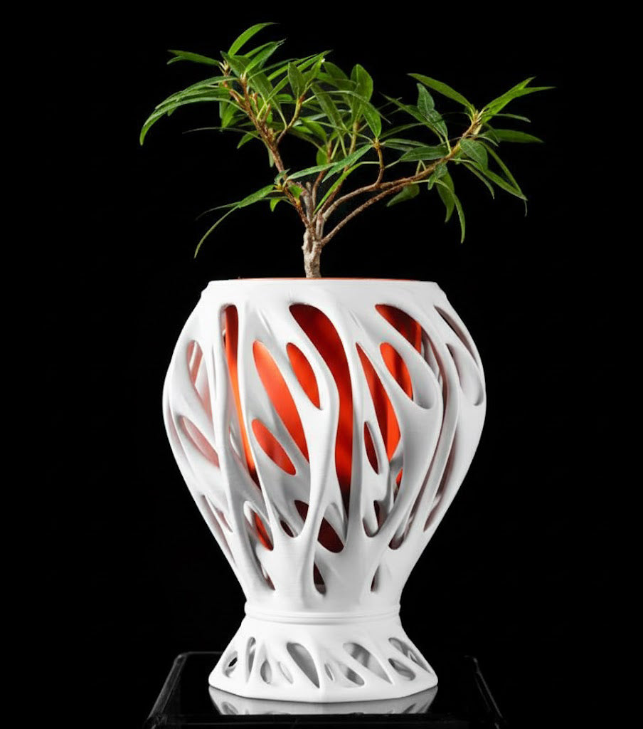Mantis – Der organisch-geformte 3D Pflanztopf mit futurativem Look