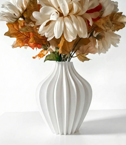 Vase „Darin-Vase“ – Eleganz in Bewegung