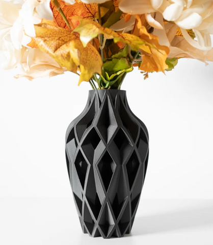 Vase „Yano-Vase“ – Architektonische Eleganz trifft auf moderne Formensprache