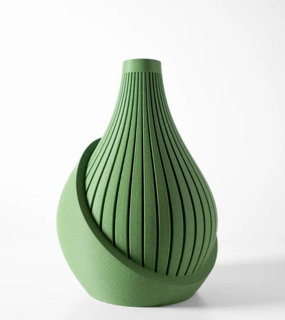 Vase „Yovi-Vase“ – Eleganz trifft auf Dynamik