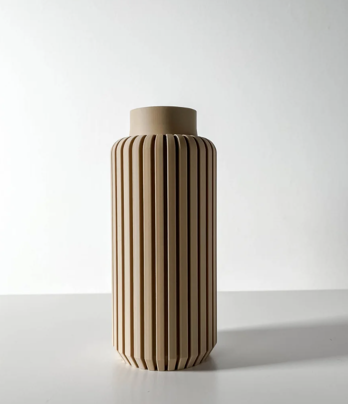 Vase „Yuso-Vase“ – Klare Linien, starker Ausdruck