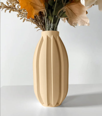 Vase „Akin“ – Geradlinig. Klar. Ausdrucksstark.