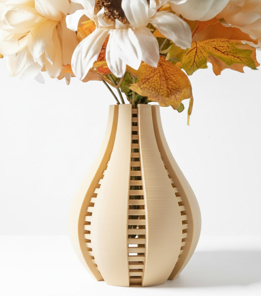 Vase „Arik Vase“ – Ausdrucksvolle Eleganz in moderner Form