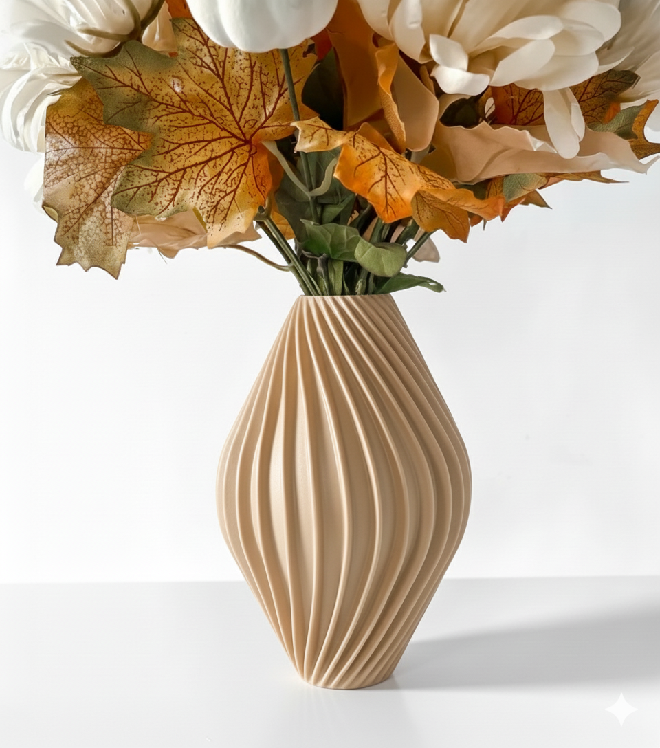 Vase „Vati-Vase“ – Organische Bewegung in skulpturalem Design