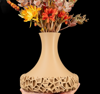 Vase "Vomo" – Modernes Design mit geometrischer Basisstruktur