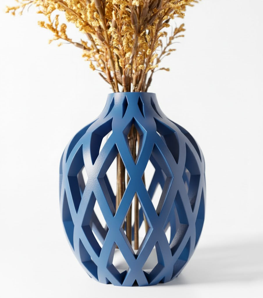 Vase „Adani-Vase“ – Kunstvoll verschlungen, modern interpretiert