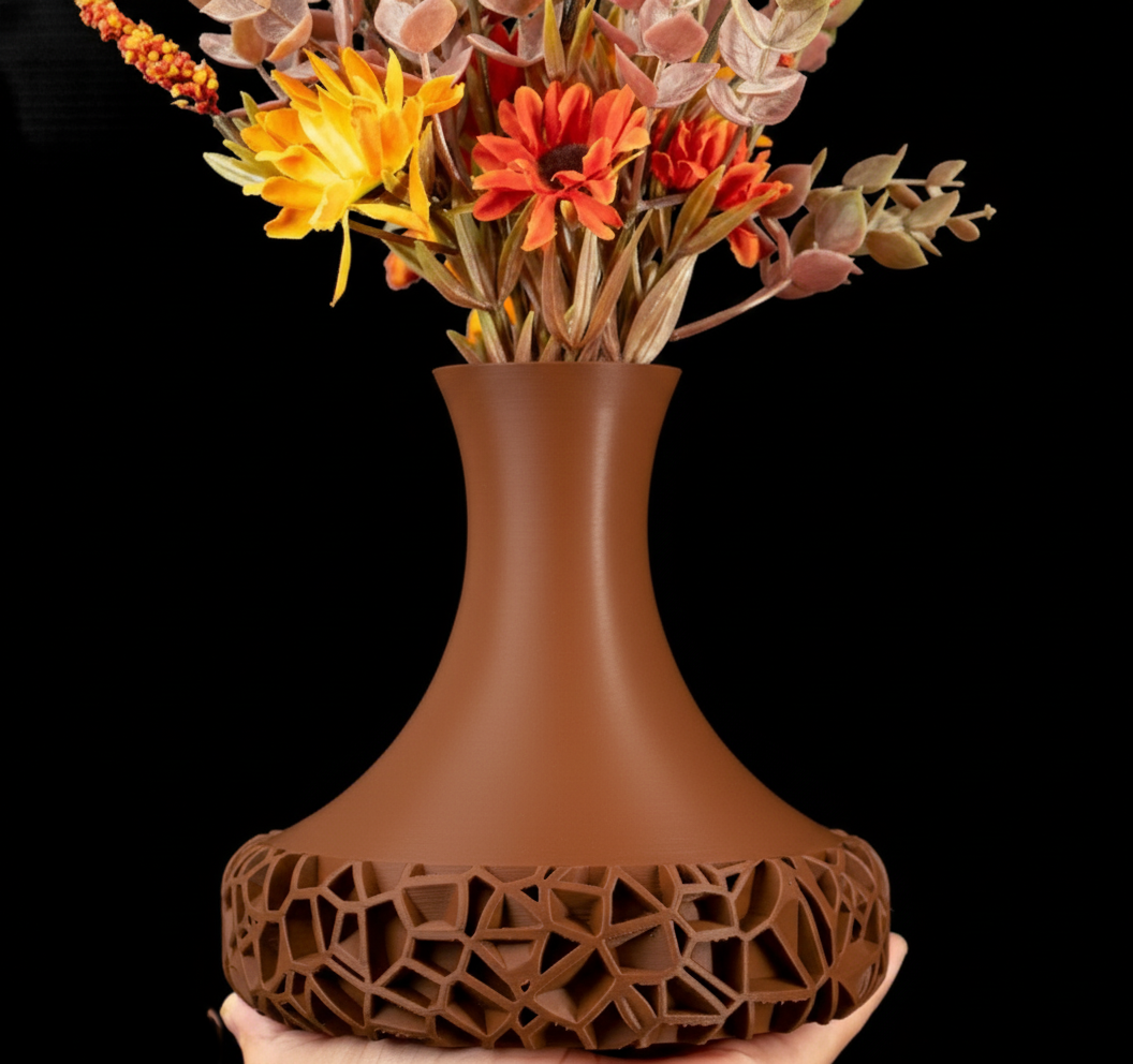 Vase "Vomo" – Modernes Design mit geometrischer Basisstruktur