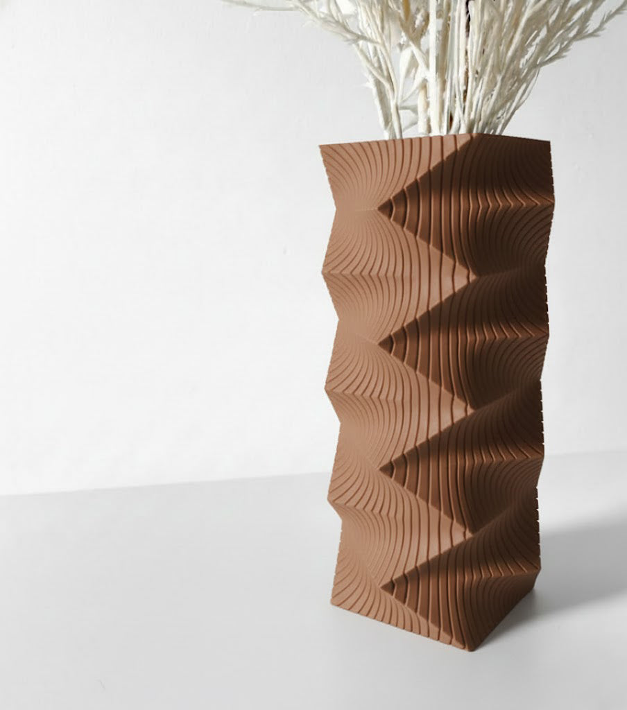 Vase „Anio-Vase“ – Ein Spiel aus Linien und Dynamik