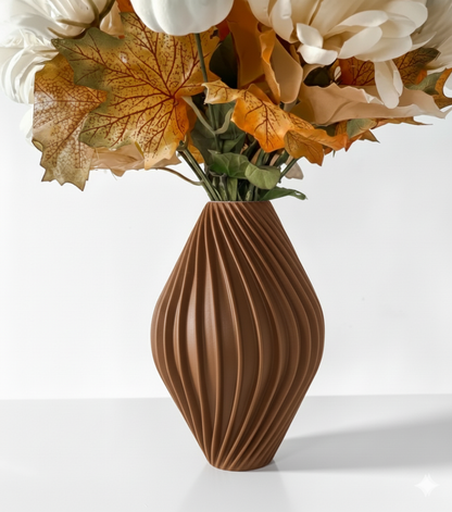 Vase „Vati-Vase“ – Organische Bewegung in skulpturalem Design