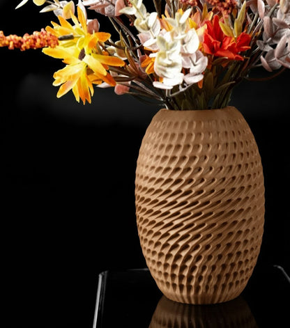 Vase „Burrow Flower Vase" – Dynamik in Struktur