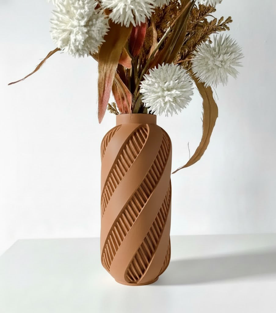 Vase „Alin“ – Dynamik trifft Präzision