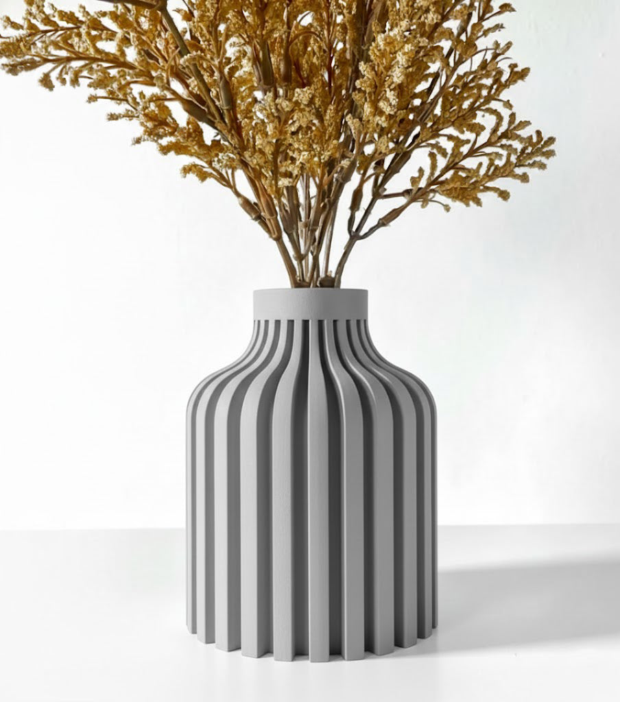 Vase „Alik“ – Klare Linien, sanfte Silhouette