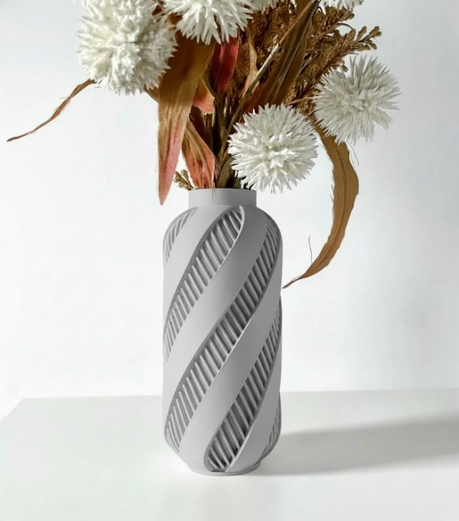 Vase „Alin“ – Dynamik trifft Präzision