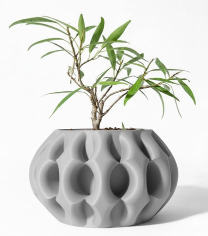 Der Xiomu – Skulpturaler 3D-Pflanztopf mit futuristischer Tiefenstruktur