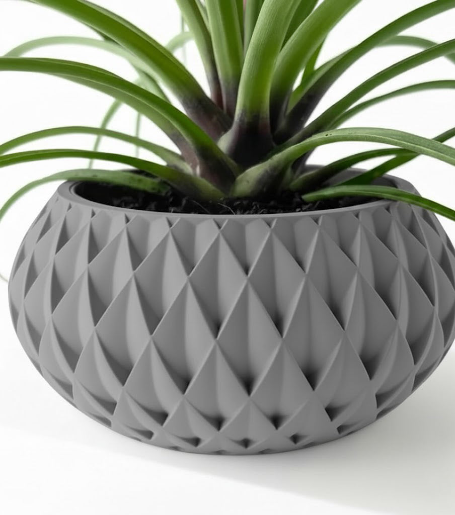 Cinor Pflanztopf – Skulpturaler 3D-Pflanztopf mit facettenreichem Diamantmuster