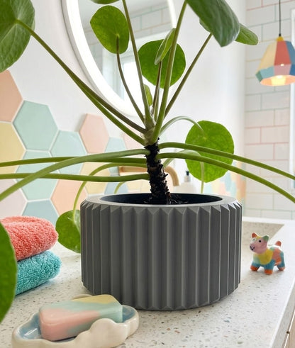 Rilas Pflanztopf – Eleganter 3D-Pflanztopf mit klarer Linienstruktur