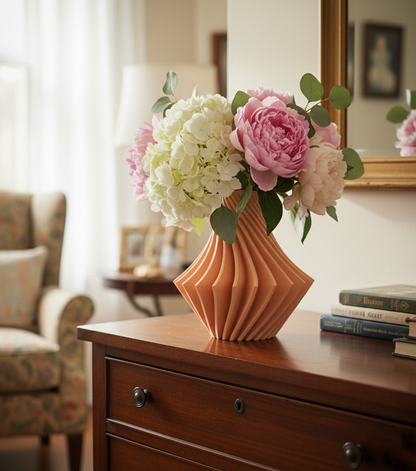 Vase „Vamio“ – Dynamik in Design gegossen