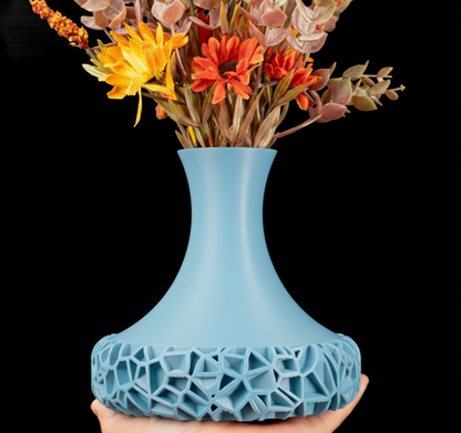Vase "Vomo" – Modernes Design mit geometrischer Basisstruktur
