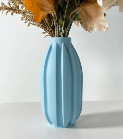 Vase „Akin“ – Geradlinig. Klar. Ausdrucksstark.