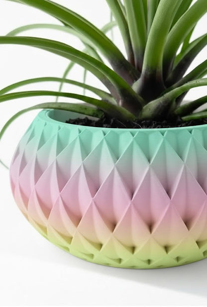 Cinor Pflanztopf – Skulpturaler 3D-Pflanztopf mit facettenreichem Diamantmuster