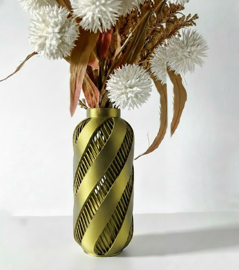 Vase „Alin“ – Dynamik trifft Präzision