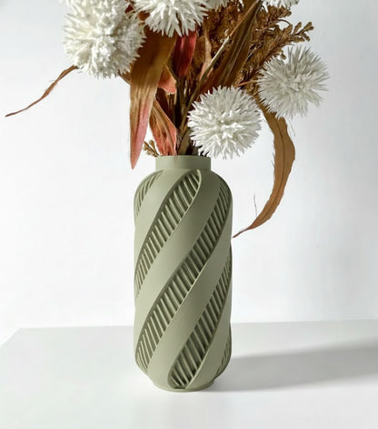 Vase „Alin“ – Dynamik trifft Präzision