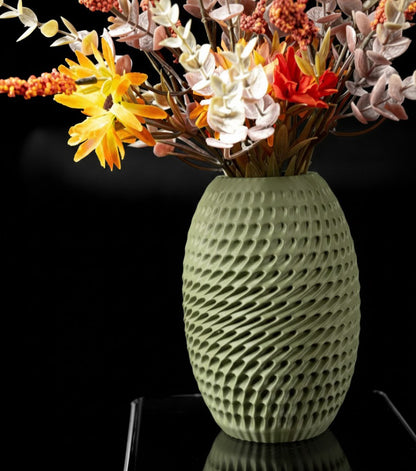 Vase „Burrow Flower Vase" – Dynamik in Struktur