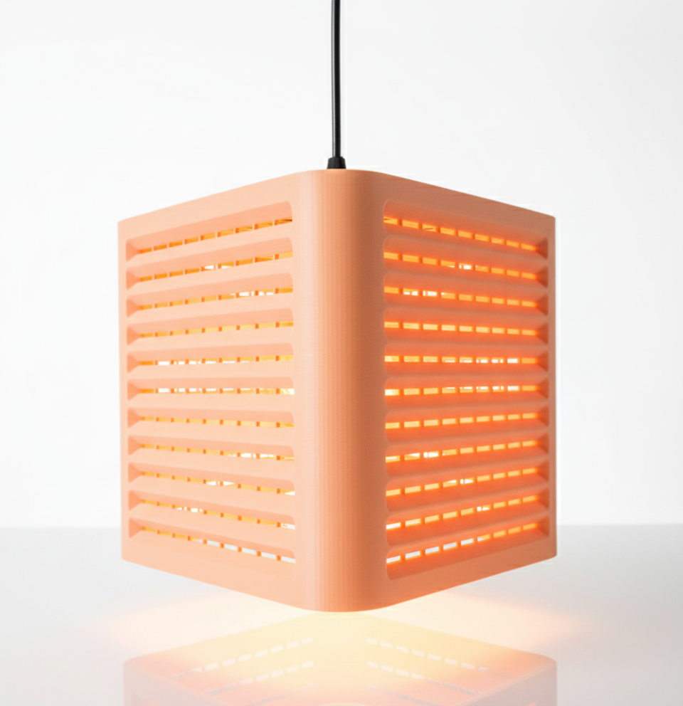 "Coro" – 3D-gedruckte Designleuchte mit klarer Linienführung und moderner Struktur