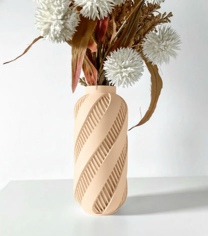 Vase „Alin“ – Dynamik trifft Präzision