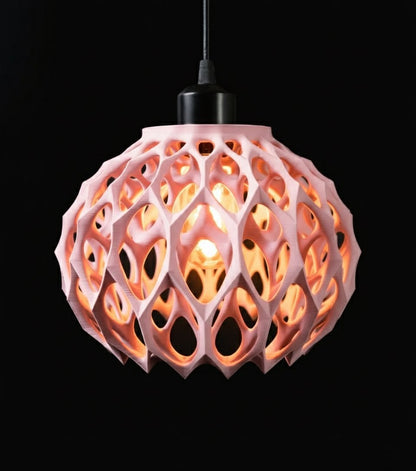 "Invader Pendant" – Lichtskulptur für moderne Räume