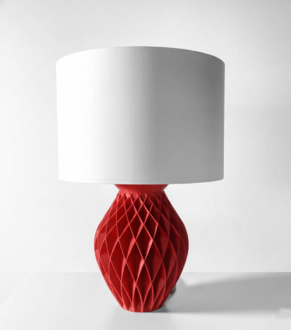 „Konio Tischleuchte – elegante 3D-Struktur für stilvolle Räume“