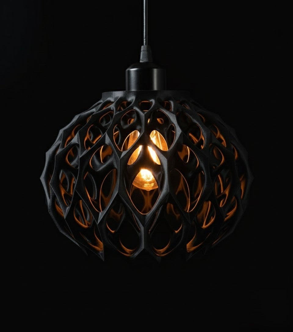 "Invader Pendant" – Lichtskulptur für moderne Räume