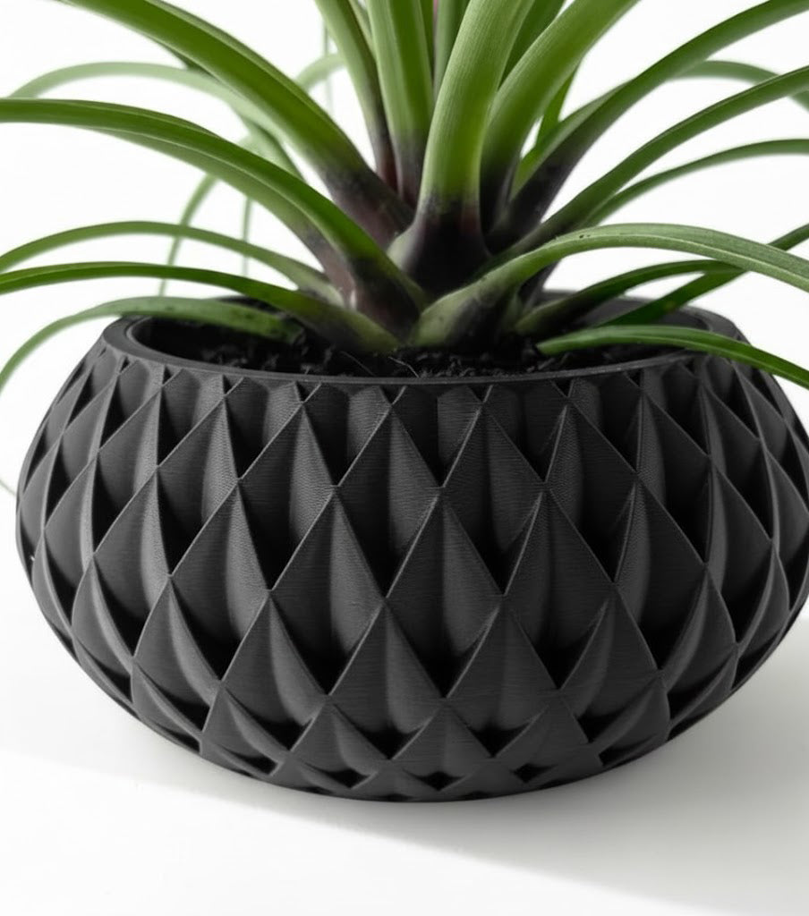 Cinor Pflanztopf – Skulpturaler 3D-Pflanztopf mit facettenreichem Diamantmuster