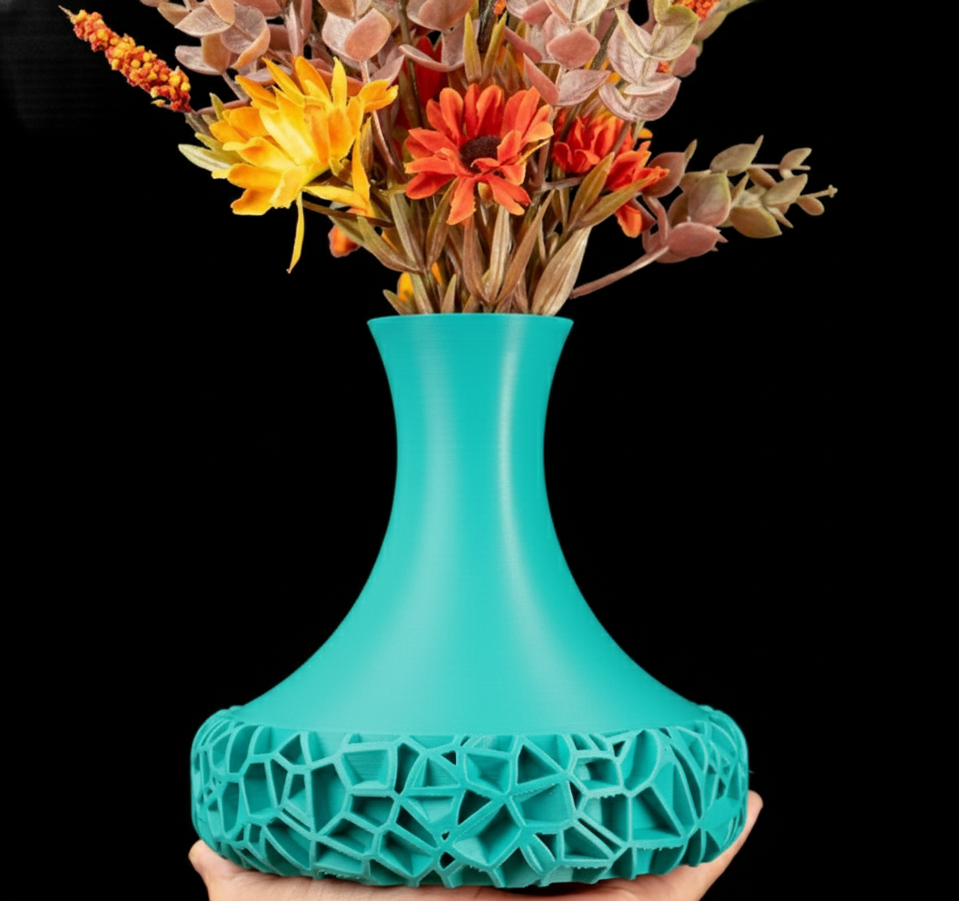 Vase "Vomo" – Modernes Design mit geometrischer Basisstruktur