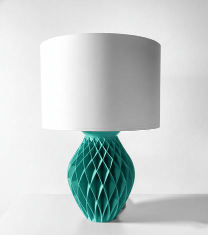 „Konio Tischleuchte – elegante 3D-Struktur für stilvolle Räume“