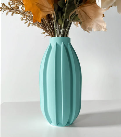 Vase „Akin“ – Geradlinig. Klar. Ausdrucksstark.