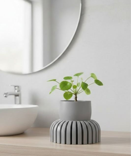 Der Karis – Skulpturaler 3D-Pflanztopf mit modernem Rippendesign